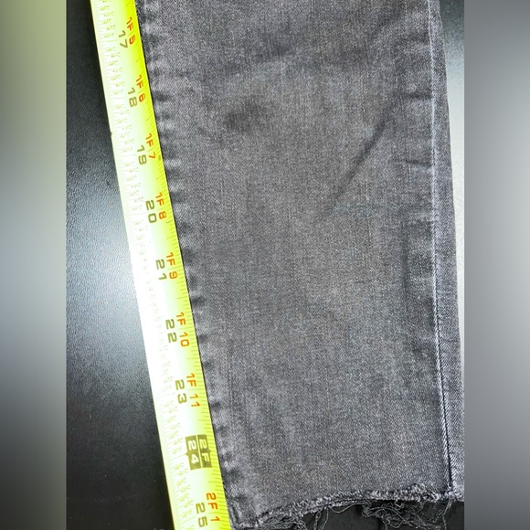 Kut From The Kloth Donna High Rise Ankle Skinny Raw Hem Skinny Jean Size 4 EUC - Picture 10 of 10